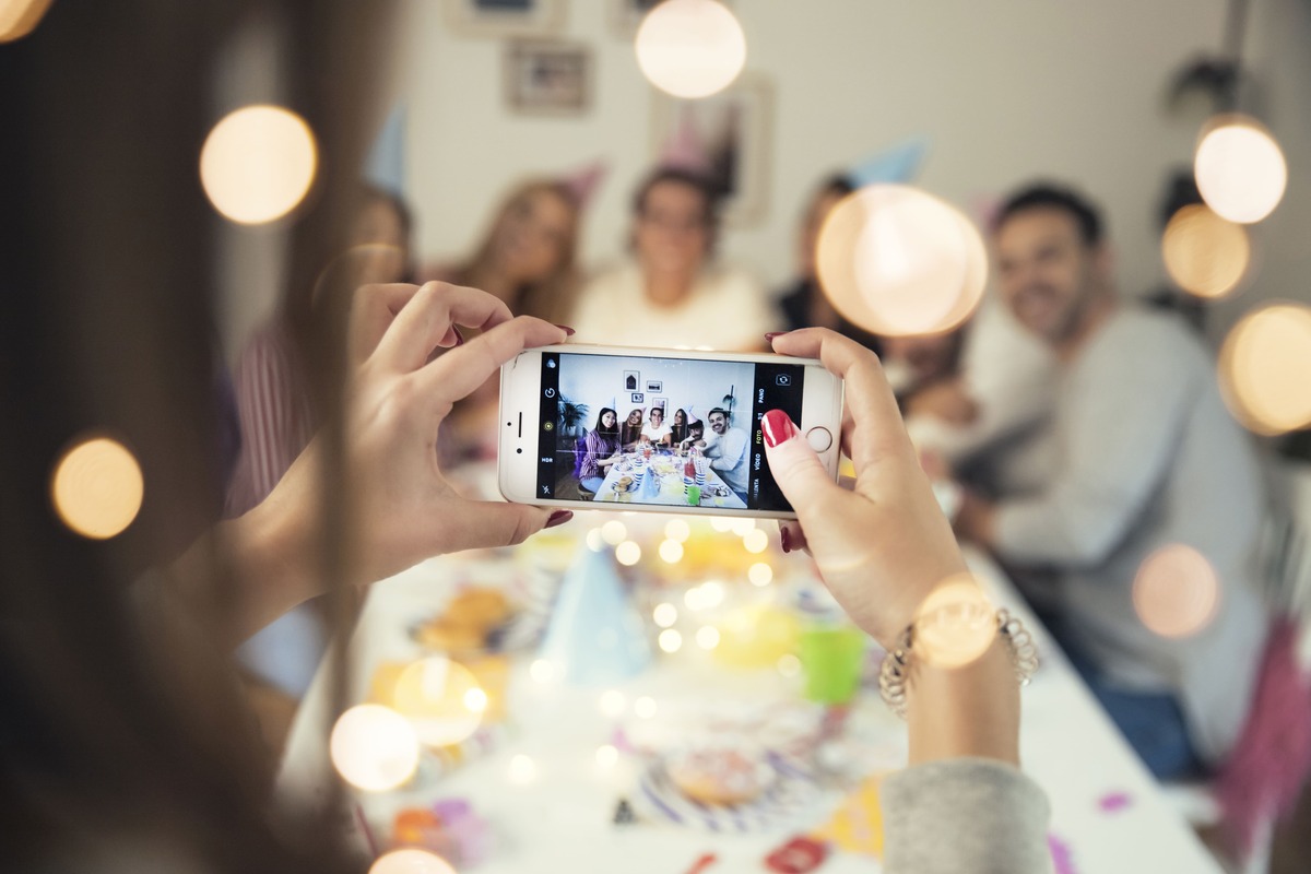 ¿Cómo fortalecer las relaciones sociales en un mundo digital?